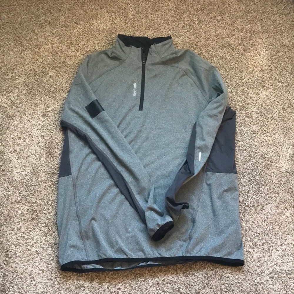 Half zip Reebok workout pull over